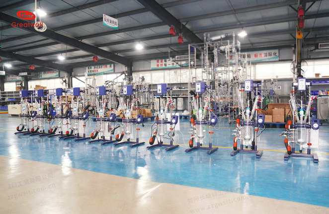 雙層玻璃反應(yīng)釜生產(chǎn)廠家哪家好？